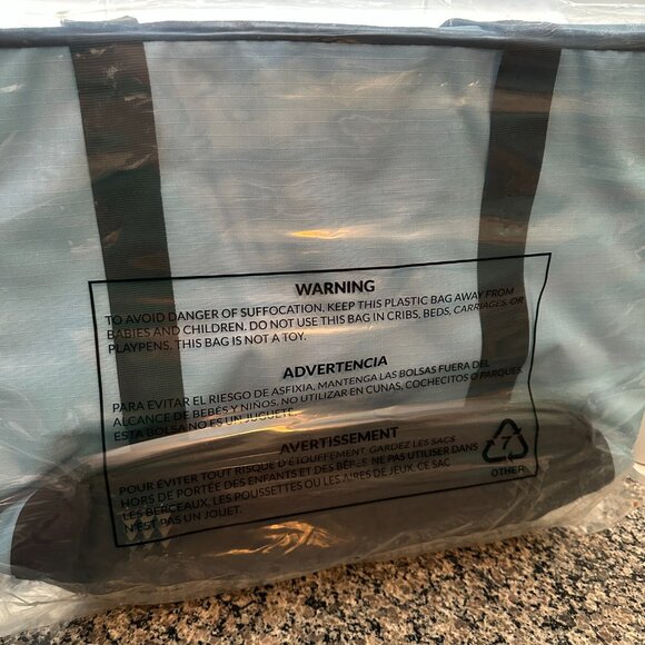 NEW Tommy Bahama Insulated Cooler Tote Bag 17" x 20" - Picture 4 of 5